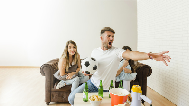 Partido de futbol en pareja